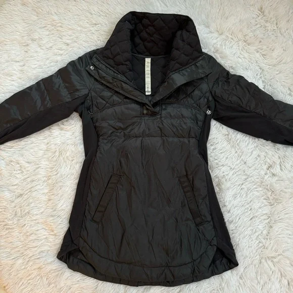 Lululemon "Down For A Run" Pullover Black - Size 4 - Picture 9 of 9